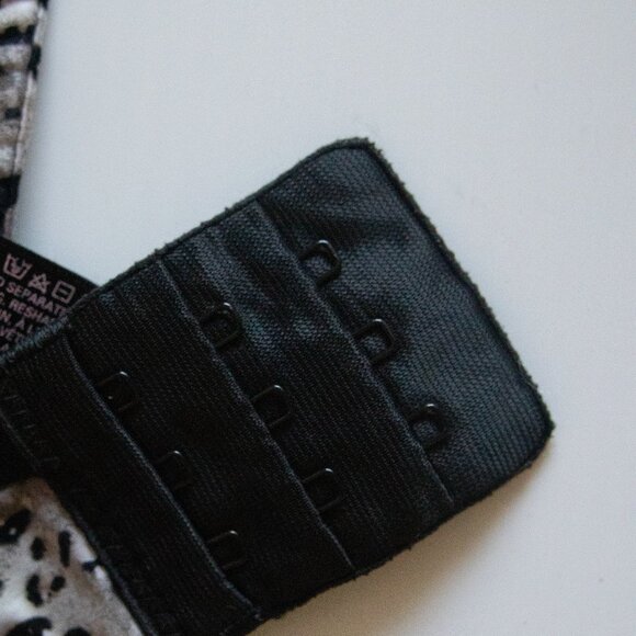 Victoria's Secret Lined Demi Bra Bundle Size 36DD - Picture 8 of 16